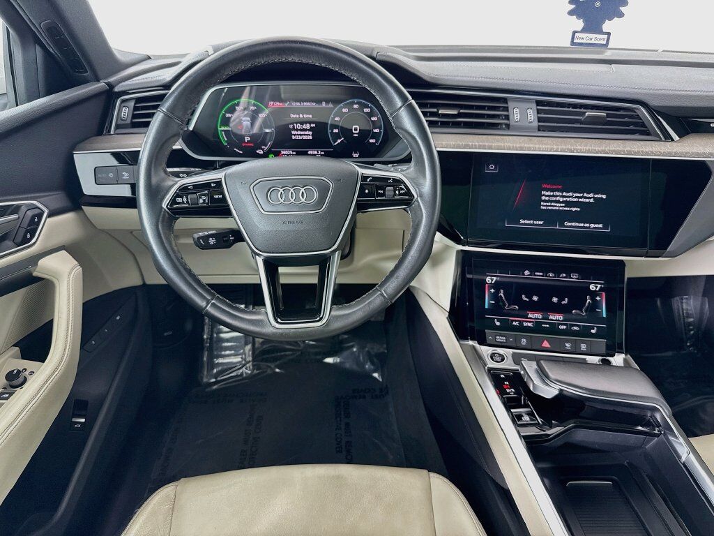 2024 Audi Q8 Sportback e-tron Premium Willowbrook IL