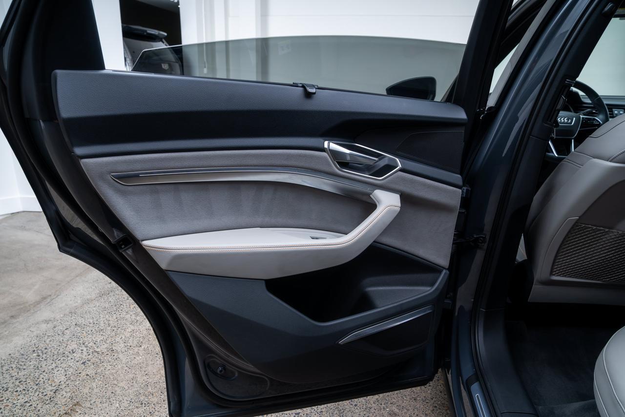 2024 Audi Q8 Sportback e-tron Prestige S line quattro Launch Edition / Massage Seats Portland OR