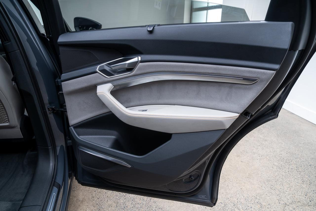 2024 Audi Q8 Sportback e-tron Prestige S line quattro Launch Edition / Massage Seats Portland OR