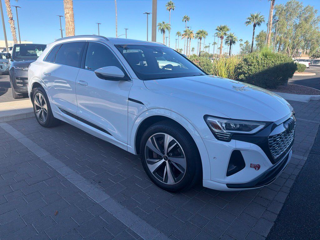 2024 Audi Q8 e-tron