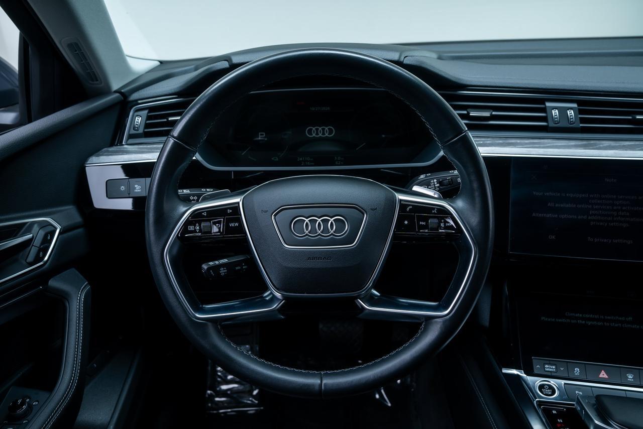 2024 Audi Q8 e-tron Premium 1 Owner / Adaptive Cruise / Adaptive Suspension Portland OR