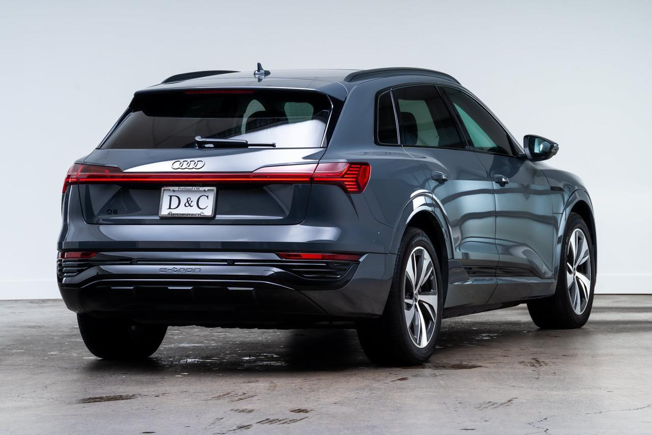 2024 Audi Q8 e-tron Premium 1 Owner / Adaptive Cruise / Adaptive Suspension Portland OR