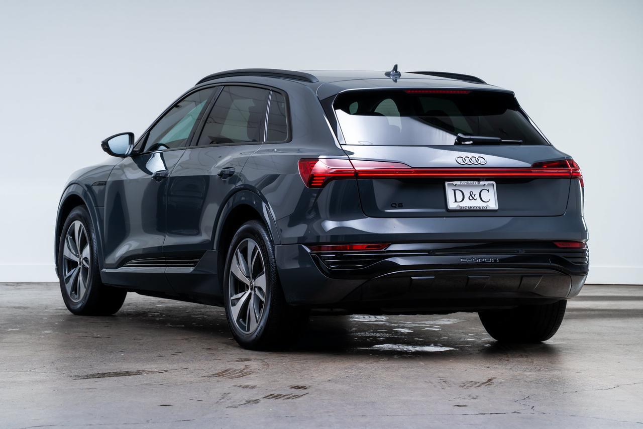 2024 Audi Q8 e-tron Premium 1 Owner / Adaptive Cruise / Adaptive Suspension Portland OR