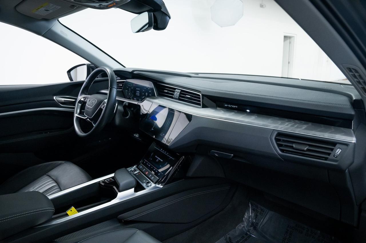 2024 Audi Q8 e-tron Premium 1 Owner Heated Seats Portland OR