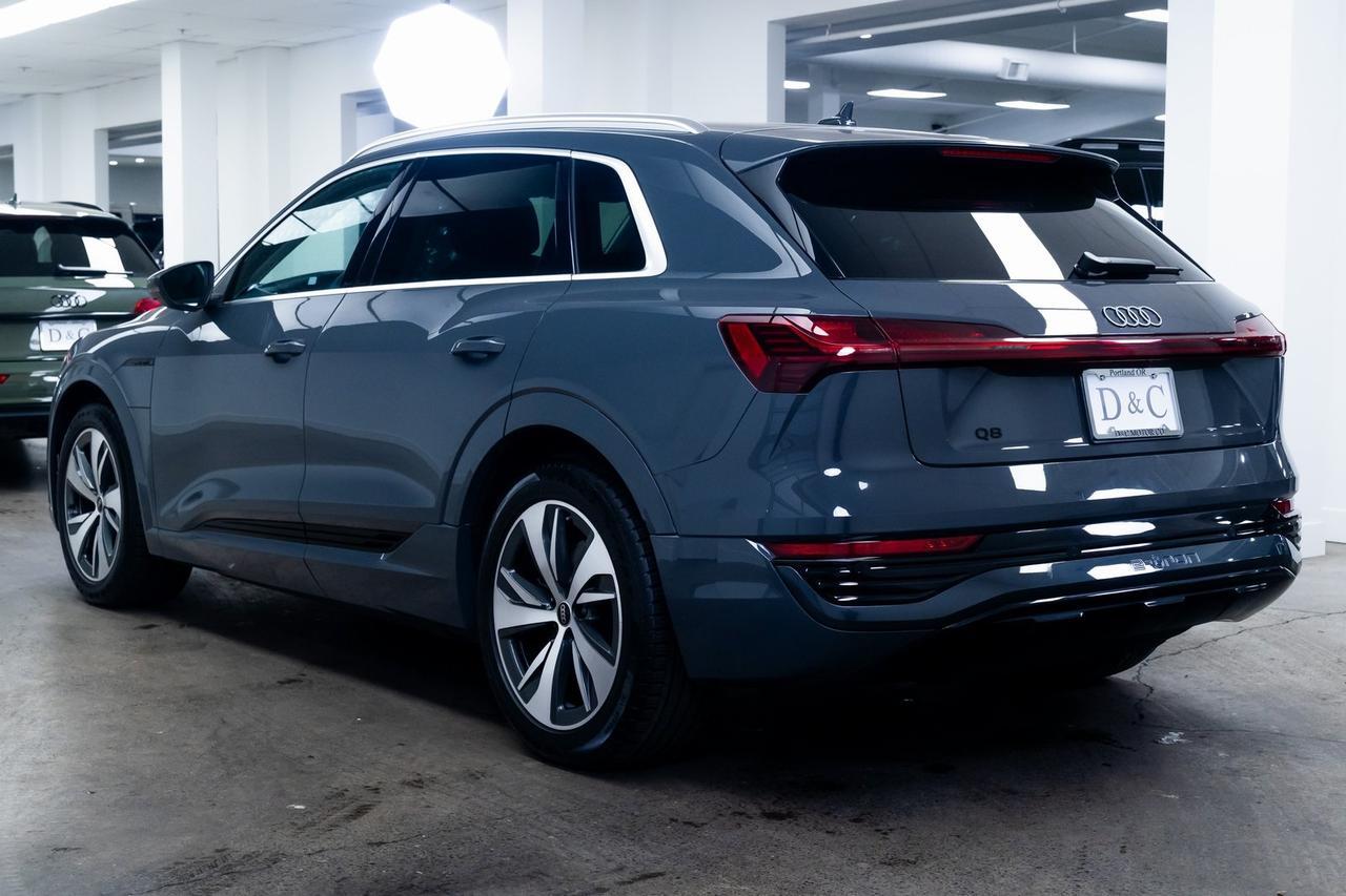 2024 Audi Q8 e-tron Premium 1 Owner Heated Seats Portland OR