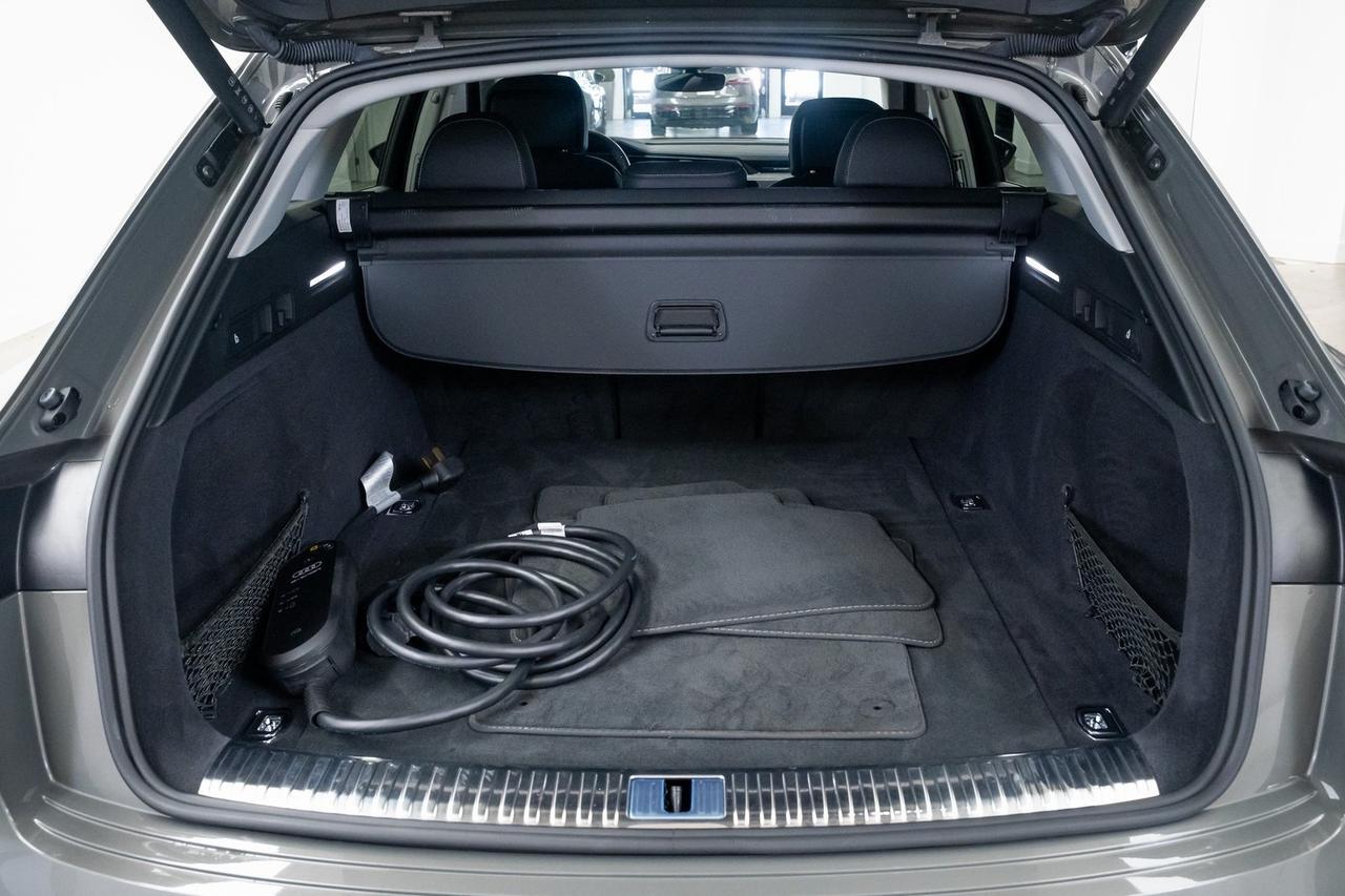 2024 Audi Q8 e-tron Premium Heated Seats Black Optic Package Portland OR