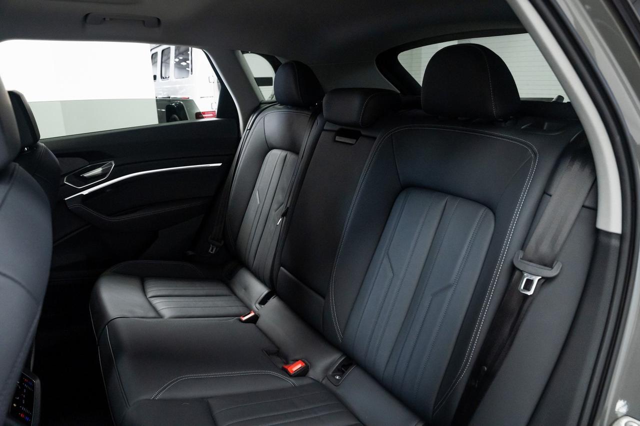 2024 Audi Q8 e-tron Premium Heated Seats Black Optic Package Portland OR