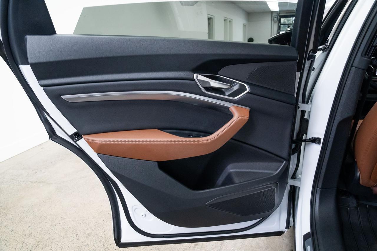 2024 Audi Q8 e-tron Premium Heated Seats Portland OR