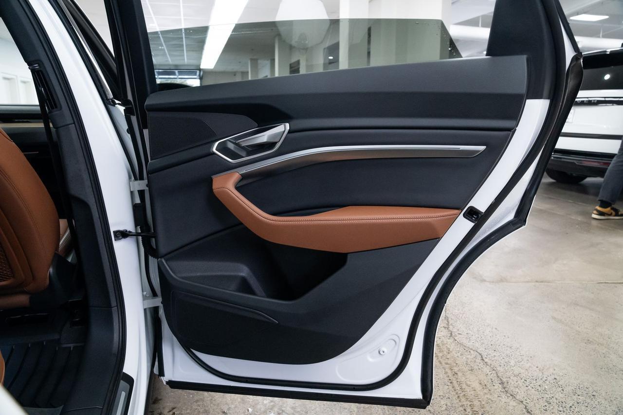 2024 Audi Q8 e-tron Premium Heated Seats Portland OR