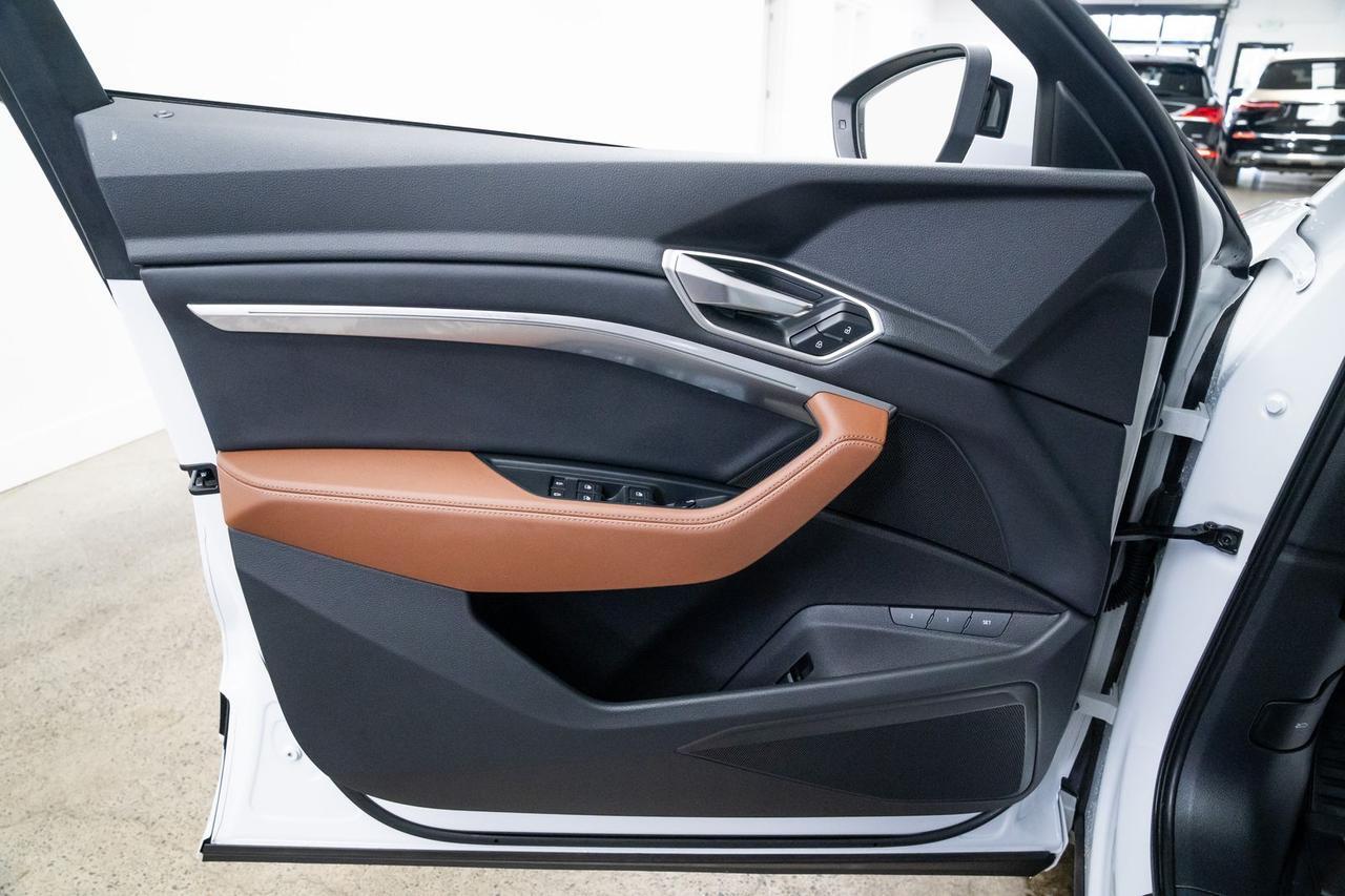 2024 Audi Q8 e-tron Premium Heated Seats Portland OR