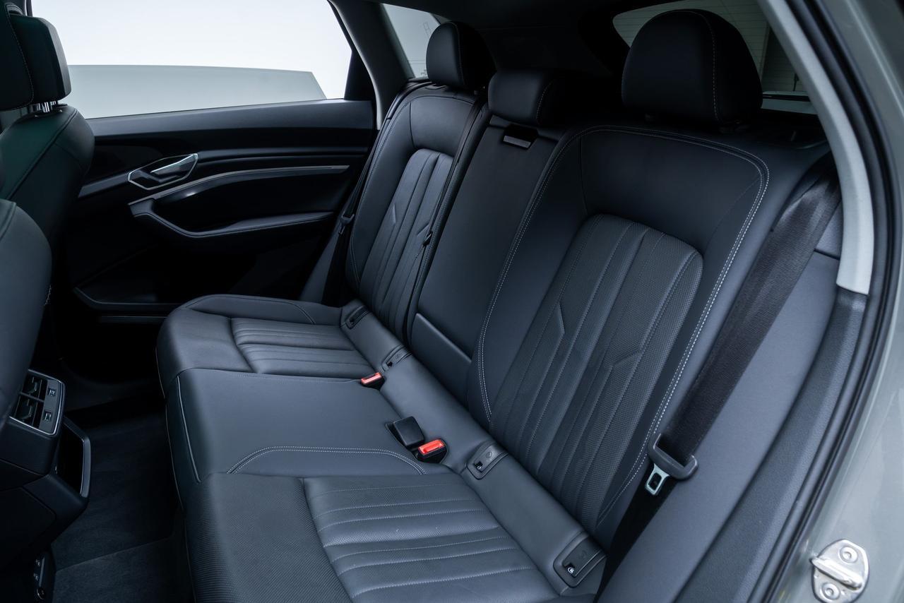 2024 Audi Q8 e-tron Premium Plus 1 Owner Bang &amp; Olufsen Sound Ventilated Seats Portland OR