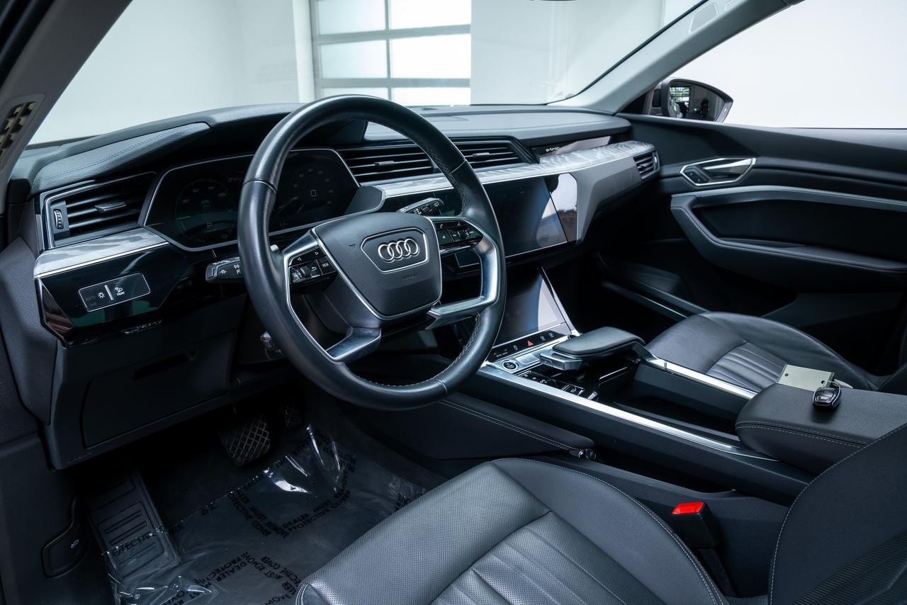 2024 Audi Q8 e-tron Premium Plus 1 Owner Bang &amp; Olufsen Sound Ventilated Seats Portland OR
