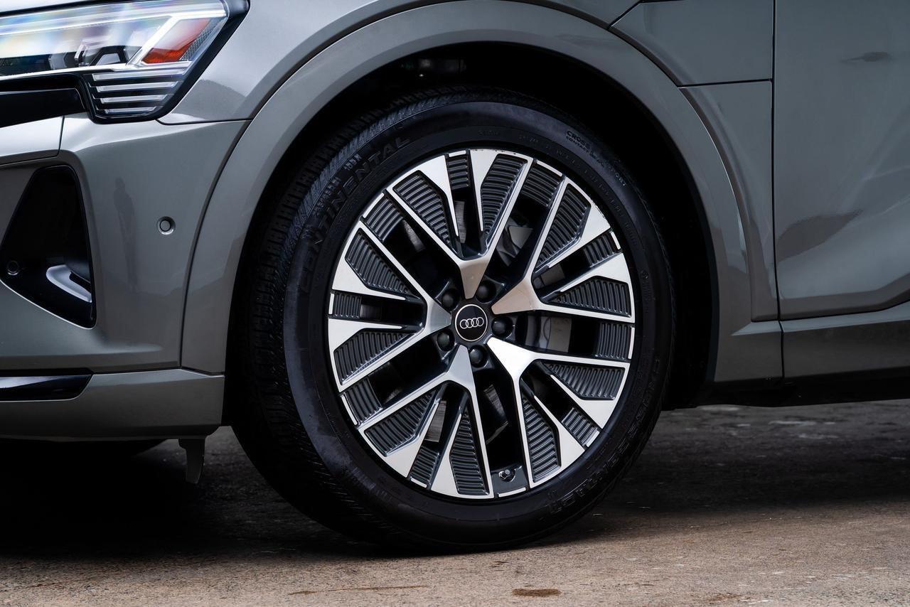 2024 Audi Q8 e-tron Premium Plus 1 Owner Bang &amp; Olufsen Sound Ventilated Seats Portland OR