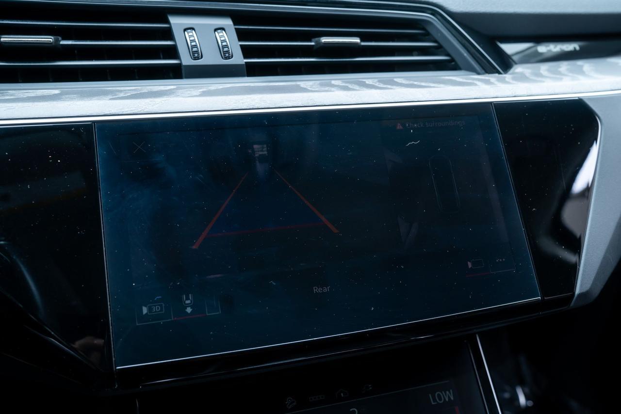 2024 Audi Q8 e-tron Premium Plus 1 Owner Bang &amp; Olufsen Sound Ventilated Seats Portland OR