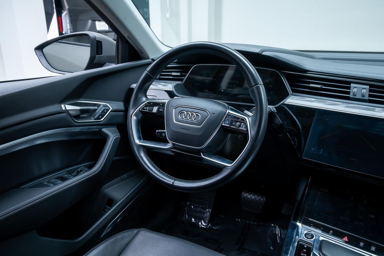 2024 Audi Q8 e-tron Premium Plus 1 Owner Bang &amp; Olufsen Sound Ventilated Seats Portland OR
