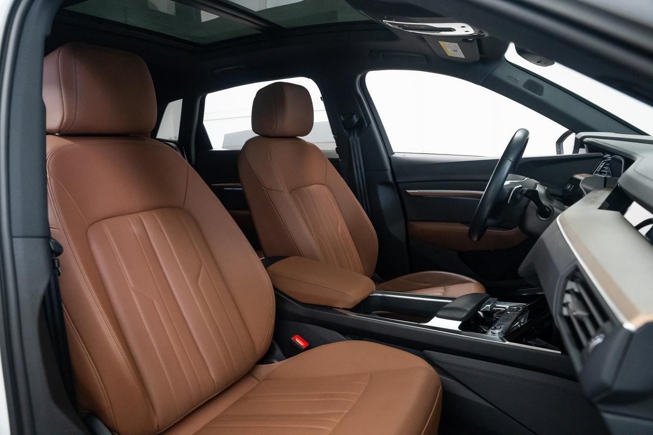 2024 Audi Q8 e-tron Premium Plus 1-Owner Bang &amp; Olufsen Tow Hitch Portland OR