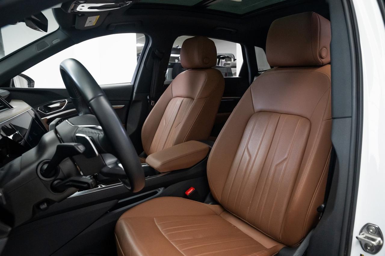 2024 Audi Q8 e-tron Premium Plus 1-Owner Bang &amp; Olufsen Tow Hitch Portland OR