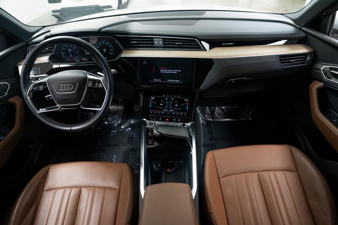 2024 Audi Q8 e-tron Premium Plus 1-Owner Bang &amp; Olufsen Tow Hitch Portland OR