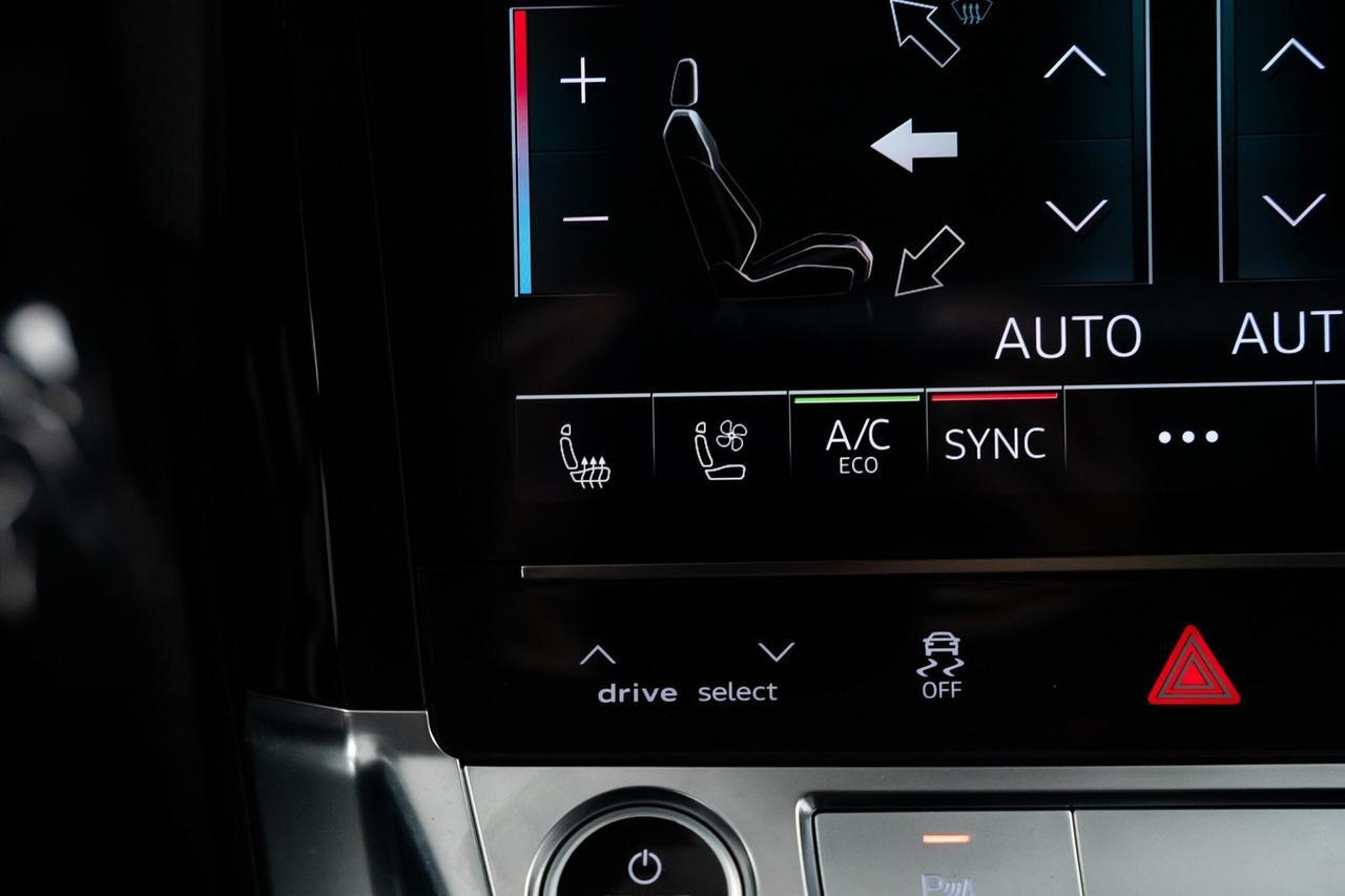 2024 Audi Q8 e-tron Premium Plus 1 Owner Vented Seats AC Charging Package Portland OR