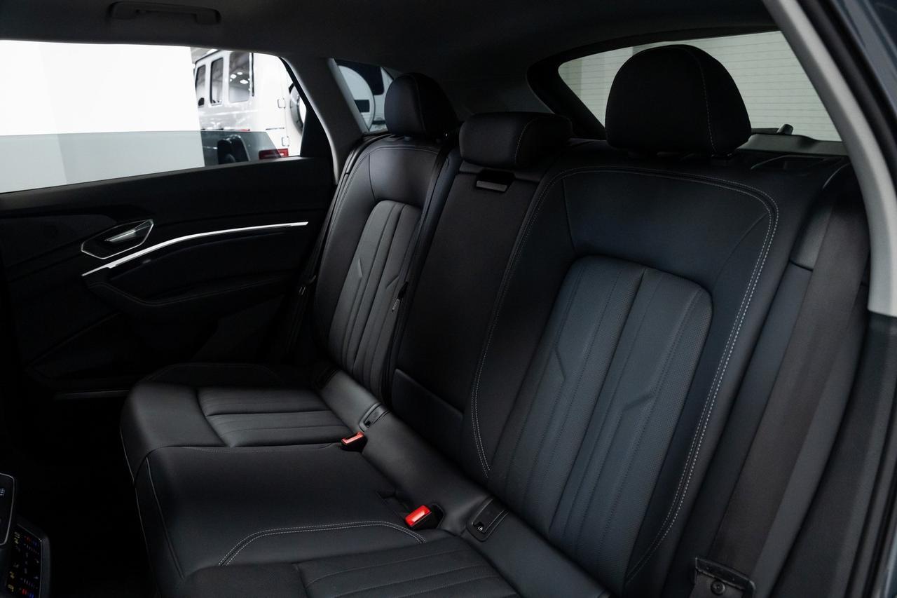 2024 Audi Q8 e-tron Premium Plus 1 Owner Vented Seats AC Charging Package Portland OR