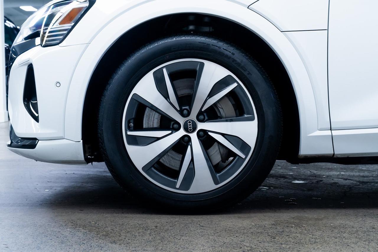 2024 Audi Q8 e-tron Premium Plus 1 Owner Vented Seats Portland OR