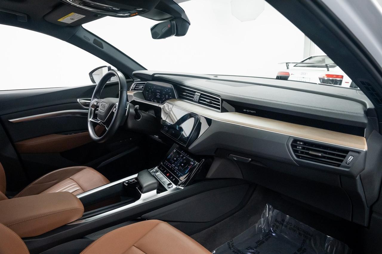 2024 Audi Q8 e-tron Premium Plus 1 Owner Vented Seats Portland OR