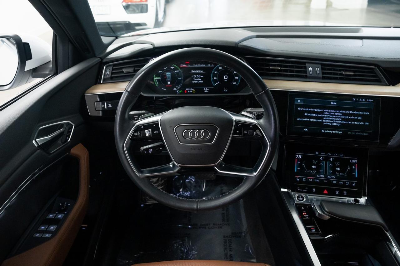 2024 Audi Q8 e-tron Premium Plus 1 Owner Vented Seats Portland OR