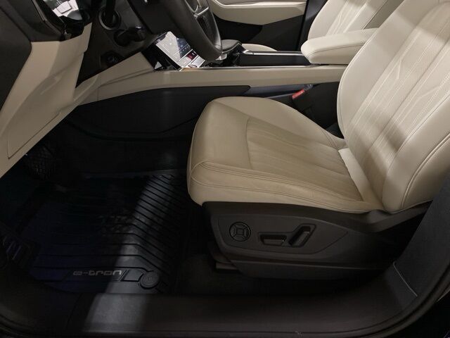 2024 Audi Q8 e-tron Premium Plus Dallas TX