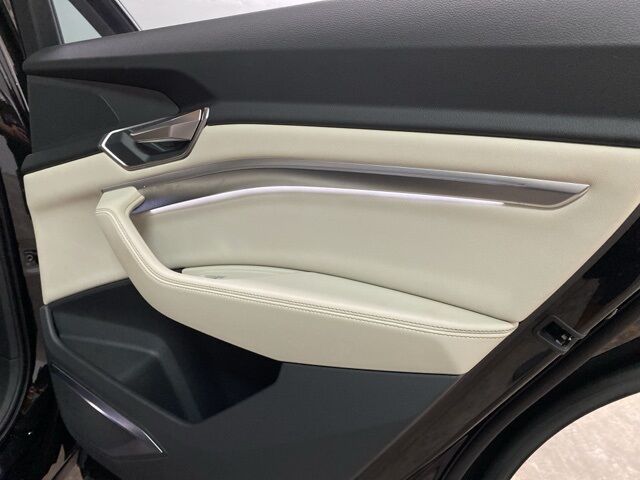 2024 Audi Q8 e-tron Premium Plus Dallas TX