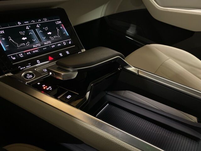 2024 Audi Q8 e-tron Premium Plus Dallas TX