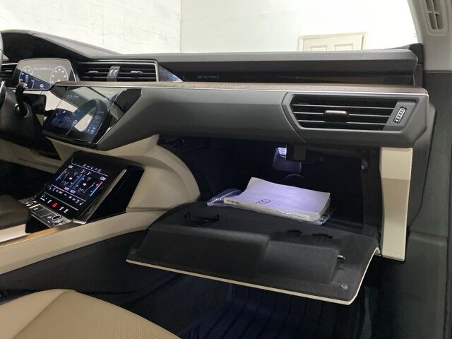 2024 Audi Q8 e-tron Premium Plus Dallas TX