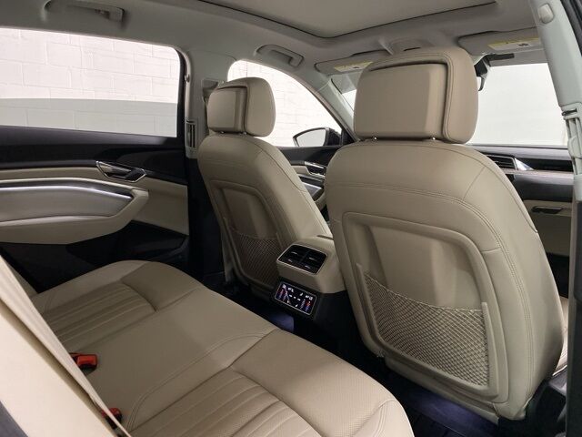 2024 Audi Q8 e-tron Premium Plus Dallas TX