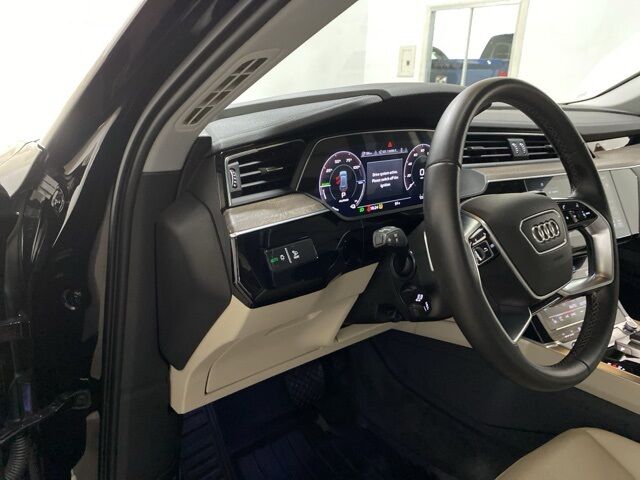 2024 Audi Q8 e-tron Premium Plus Dallas TX