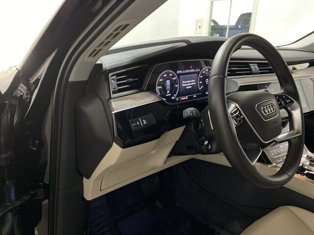 2024 Audi Q8 e-tron Premium Plus Dallas TX