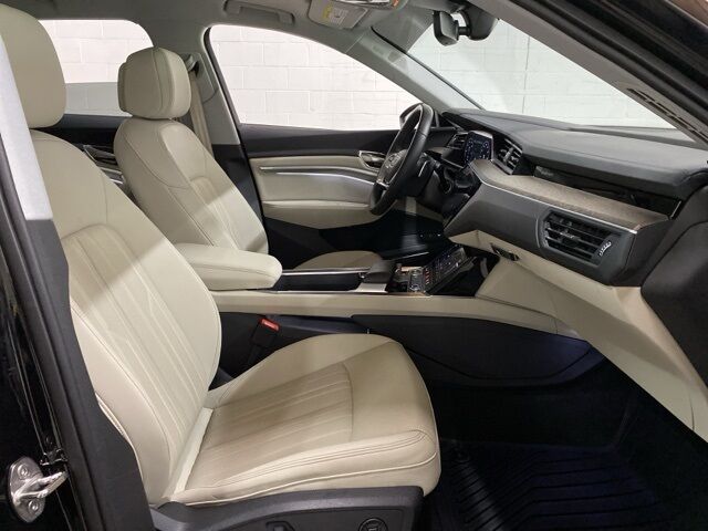 2024 Audi Q8 e-tron Premium Plus Dallas TX