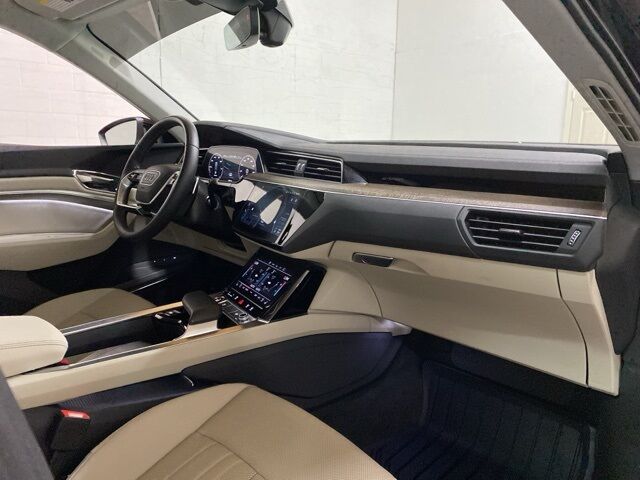 2024 Audi Q8 e-tron Premium Plus Dallas TX