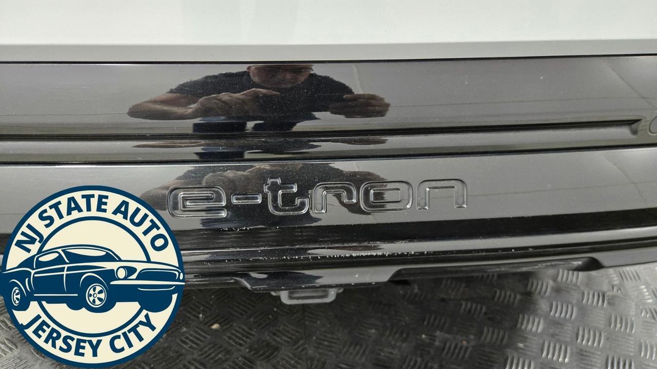 2024 Audi Q8 e-tron Premium Plus Jersey City NJ