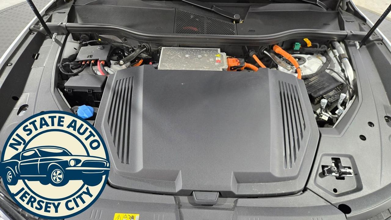 2024 Audi Q8 e-tron Premium Plus Jersey City NJ