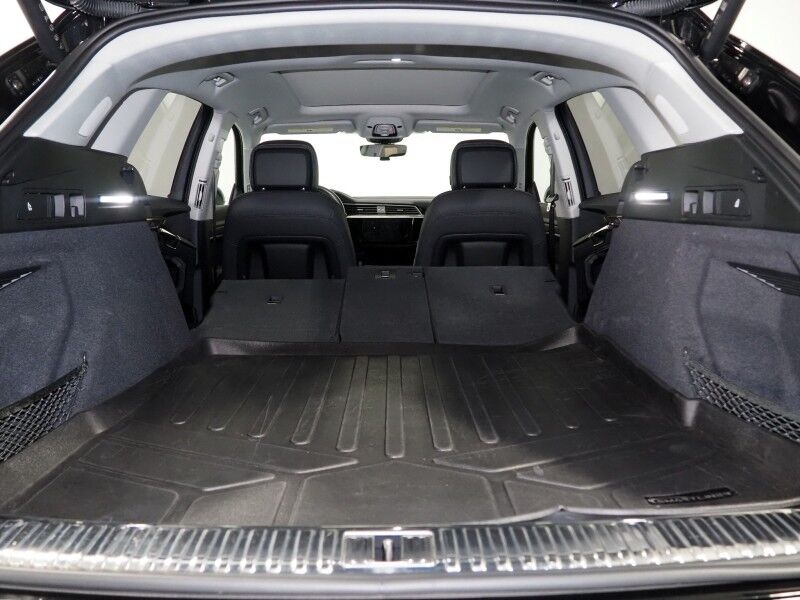 2024 Audi Q8 e-tron Premium Plus Quattro *BLACK OPTIC PKG, NAVIGATION, VIRTUAL COCKPIT, ADAPTIVE CRUISE, SAFETY ALERTS, 360 CAMERAS, PANO MOONROOF, LEATHER, CLIMATE SEATS, HEATED STEERING, BANG & OLUFSEN, WIRELESS CHARGING, ANDROID & APPLE Round Rock TX