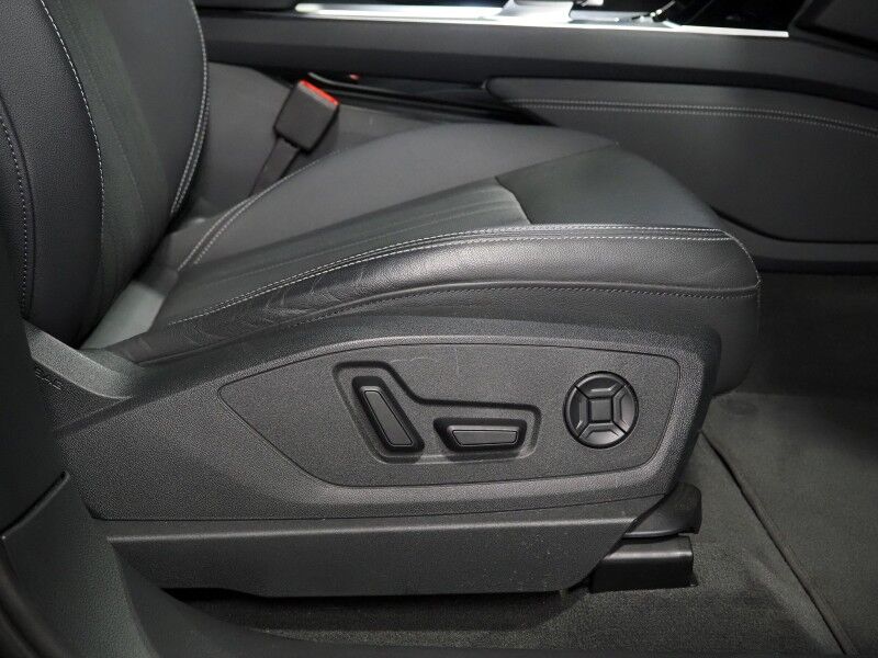 2024 Audi Q8 e-tron Premium Plus Quattro *BLACK OPTIC PKG, NAVIGATION, VIRTUAL COCKPIT, ADAPTIVE CRUISE, SAFETY ALERTS, 360 CAMERAS, PANO MOONROOF, LEATHER, CLIMATE SEATS, HEATED STEERING, BANG & OLUFSEN, WIRELESS CHARGING, ANDROID & APPLE Round Rock TX