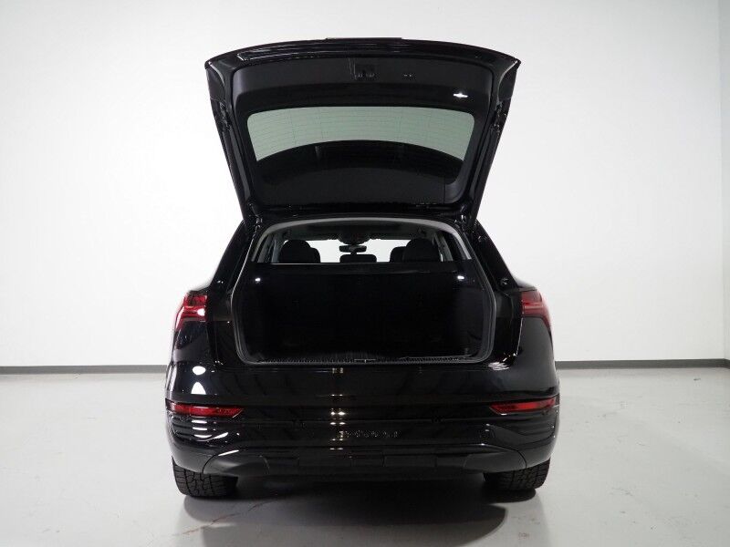 2024 Audi Q8 e-tron Premium Plus Quattro *BLACK OPTIC PKG, NAVIGATION, VIRTUAL COCKPIT, ADAPTIVE CRUISE, SAFETY ALERTS, 360 CAMERAS, PANO MOONROOF, LEATHER, CLIMATE SEATS, HEATED STEERING, BANG & OLUFSEN, WIRELESS CHARGING, ANDROID & APPLE Round Rock TX