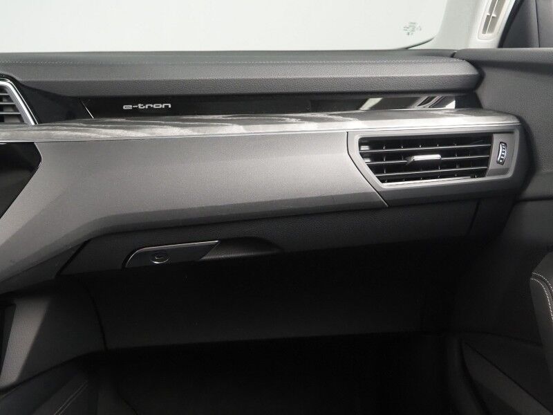 2024 Audi Q8 e-tron Premium Plus Quattro *BLACK OPTIC PKG, NAVIGATION, VIRTUAL COCKPIT, ADAPTIVE CRUISE, SAFETY ALERTS, 360 CAMERAS, PANO MOONROOF, LEATHER, CLIMATE SEATS, HEATED STEERING, BANG & OLUFSEN, WIRELESS CHARGING, ANDROID & APPLE Round Rock TX