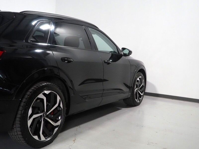 2024 Audi Q8 e-tron Premium Plus Quattro *BLACK OPTIC PKG, NAVIGATION, VIRTUAL COCKPIT, ADAPTIVE CRUISE, SAFETY ALERTS, 360 CAMERAS, PANO MOONROOF, LEATHER, CLIMATE SEATS, HEATED STEERING, BANG & OLUFSEN, WIRELESS CHARGING, ANDROID & APPLE Round Rock TX