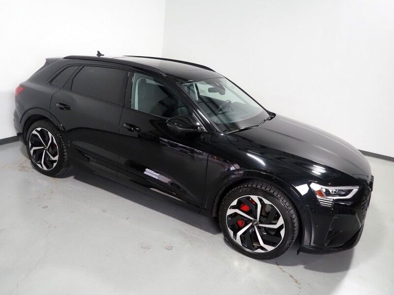 2024 Audi Q8 e-tron Premium Plus Quattro *BLACK OPTIC PKG, NAVIGATION, VIRTUAL COCKPIT, ADAPTIVE CRUISE, SAFETY ALERTS, 360 CAMERAS, PANO MOONROOF, LEATHER, CLIMATE SEATS, HEATED STEERING, BANG & OLUFSEN, WIRELESS CHARGING, ANDROID & APPLE Round Rock TX