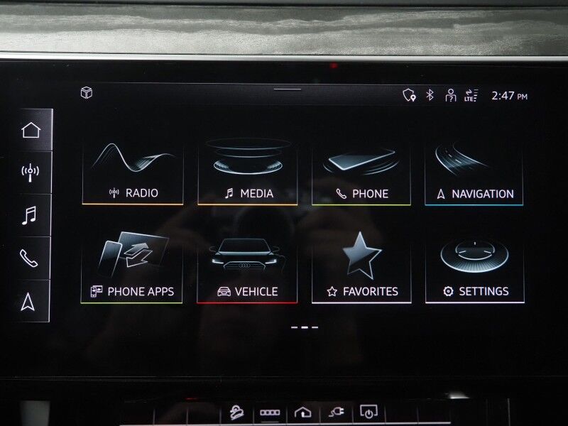 2024 Audi Q8 e-tron Premium Plus Quattro *BLACK OPTIC PKG, NAVIGATION, VIRTUAL COCKPIT, ADAPTIVE CRUISE, SAFETY ALERTS, 360 CAMERAS, PANO MOONROOF, LEATHER, CLIMATE SEATS, HEATED STEERING, BANG & OLUFSEN, WIRELESS CHARGING, ANDROID & APPLE Round Rock TX