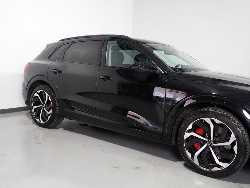 2024 Audi Q8 e-tron Premium Plus Quattro *BLACK OPTIC PKG, NAVIGATION, VIRTUAL COCKPIT, ADAPTIVE CRUISE, SAFETY ALERTS, 360 CAMERAS, PANO MOONROOF, LEATHER, CLIMATE SEATS, HEATED STEERING, BANG & OLUFSEN, WIRELESS CHARGING, ANDROID & APPLE Round Rock TX