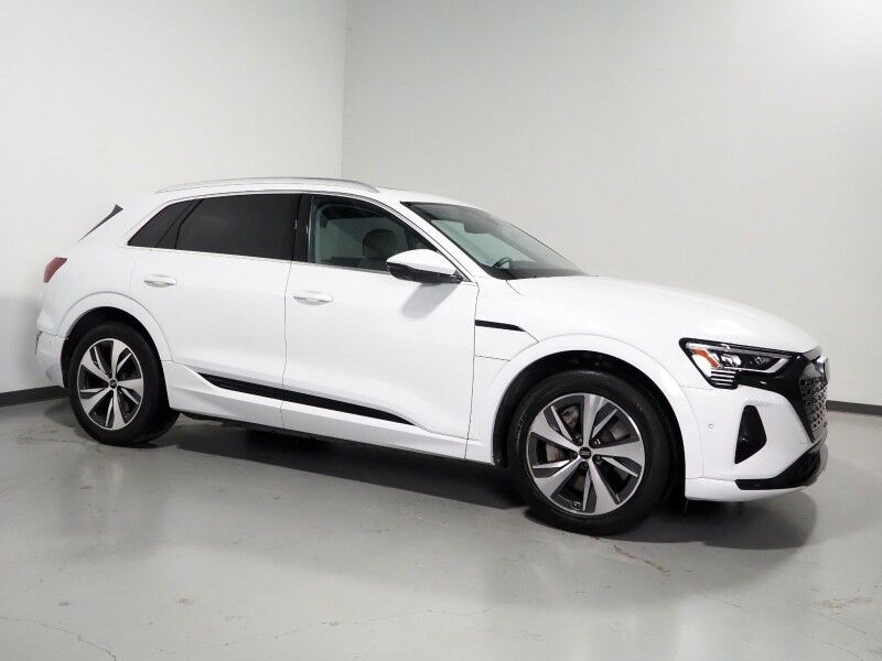2024 Audi Q8 e-tron Premium Plus Quattro *NAVIGATION, VIRTUAL COCKPIT, ADAPTIVE CRUISE, SAFETY ALERTS, 360 CAMERAS, PANO MOONROOF, LEATHER, CLIMATE SEATS, HEATED STEERING, BANG & OLUFSEN, WIRELESS CHARGING, ANDROID & APPLE