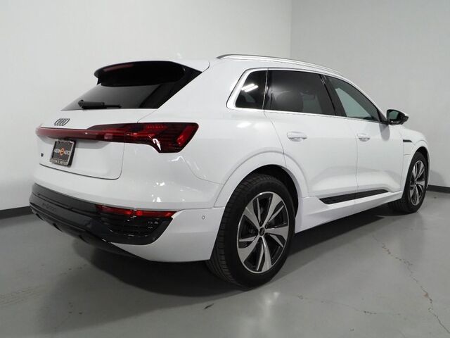 2024 Audi Q8 e-tron Premium Plus Quattro *NAVIGATION, VIRTUAL COCKPIT, ADAPTIVE CRUISE, SAFETY ALERTS, 360 CAMERAS, PANO MOONROOF, LEATHER, CLIMATE SEATS, HEATED STEERING, BANG & OLUFSEN, WIRELESS CHARGING, ANDROID & APPLE Round Rock TX