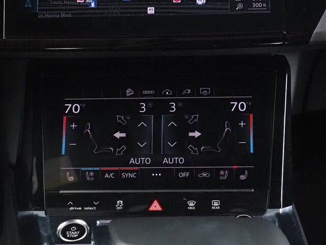 2024 Audi Q8 e-tron Premium Plus Quattro *NAVIGATION, VIRTUAL COCKPIT, ADAPTIVE CRUISE, SAFETY ALERTS, 360 CAMERAS, PANO MOONROOF, LEATHER, CLIMATE SEATS, HEATED STEERING, BANG & OLUFSEN, WIRELESS CHARGING, ANDROID & APPLE Round Rock TX