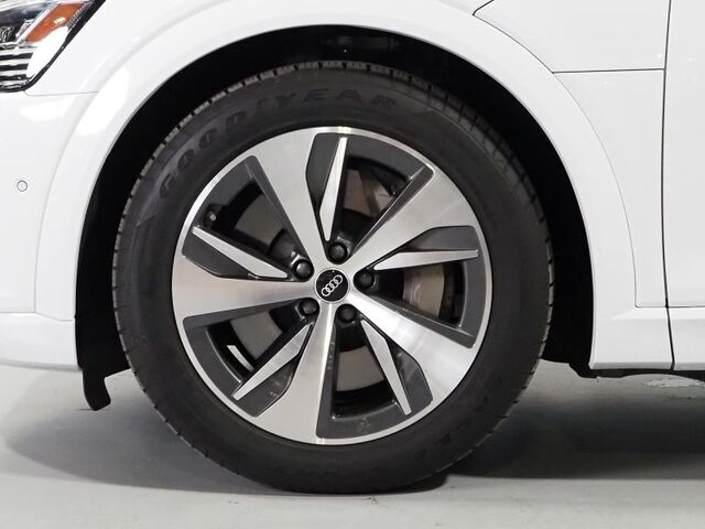2024 Audi Q8 e-tron Premium Plus Quattro *NAVIGATION, VIRTUAL COCKPIT, ADAPTIVE CRUISE, SAFETY ALERTS, 360 CAMERAS, PANO MOONROOF, LEATHER, CLIMATE SEATS, HEATED STEERING, BANG & OLUFSEN, WIRELESS CHARGING, ANDROID & APPLE Round Rock TX